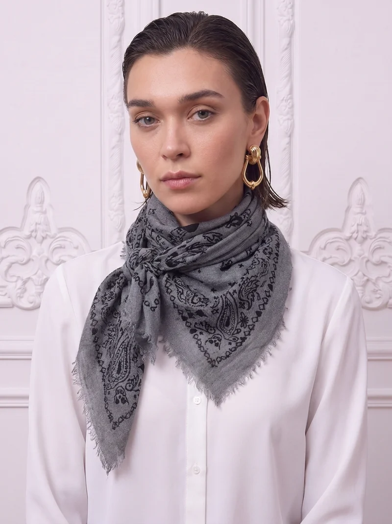 Large Cashmere Bandana 90 | La Parisienne